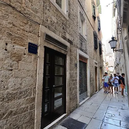 公寓 德斯德拉塔一室公寓 斯普利特