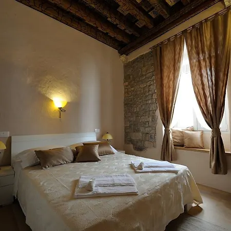 德斯德拉塔一室公寓 *