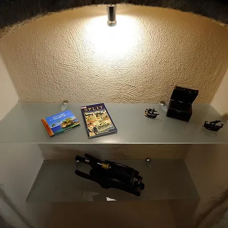 德斯德拉塔一室公寓 公寓 *