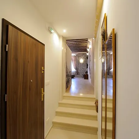 Lägenhet Desiderata *