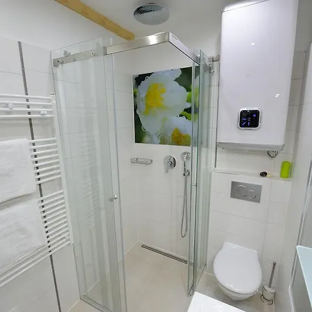 Desiderata Apartment *
